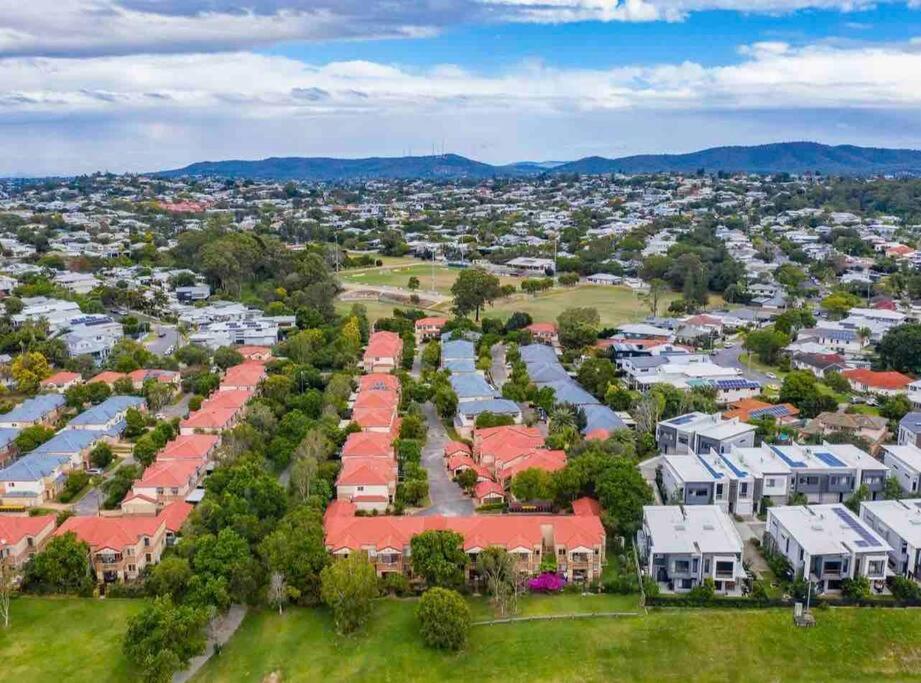 Apartment On The Brook - Private 2 Bed + Loft And Pool Brisbane